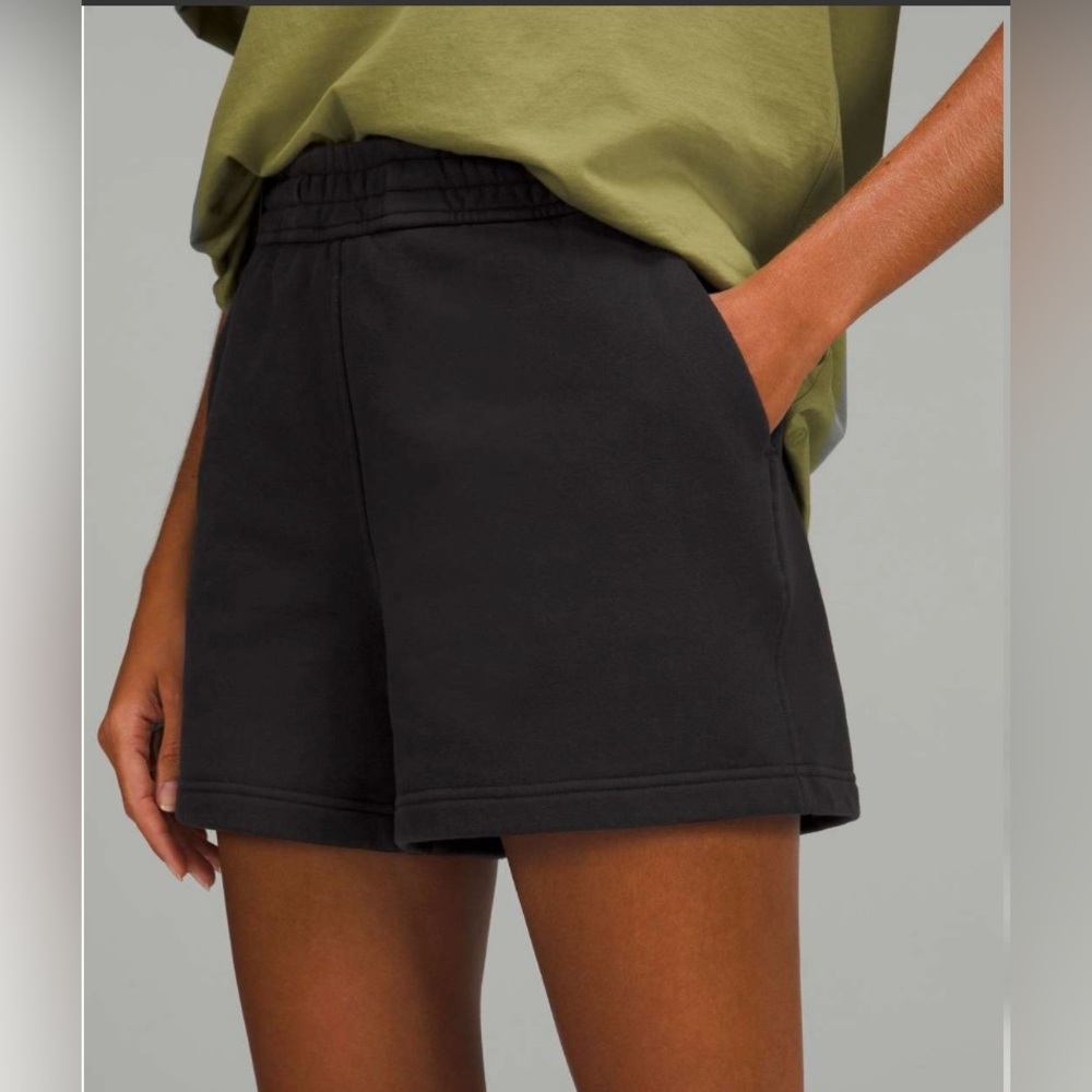 Lululemon Loungeful High-Rise Short 4" Black